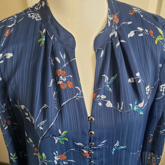 WHITEHOUSE BLACKMART blouse size 10 3/4 sleeve flowery V neck - Picture 3 of 9